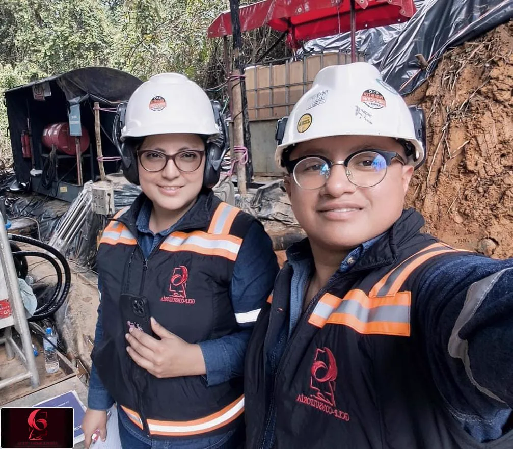 Equipo técnico de GCLP Consultoría en una plataforma de perforación