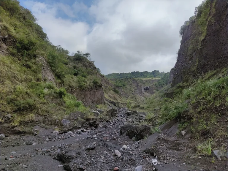 Field record — Geological study of San Pedro de Pelileo canton for land-use planning and assessment of construction material deposits