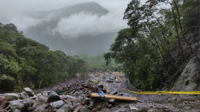 Field record — Geological-geotechnical survey inside and outside the OCP pipeline right of way
