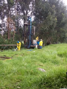 Registro de campo — Factibilidad, impactos ambientales e ingeniería definitiva de la carretera Cuenca–Estación de Cumbe (14 km)